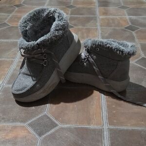 Bobs By Sketchers Cozy Gray Fur-Lined Boots